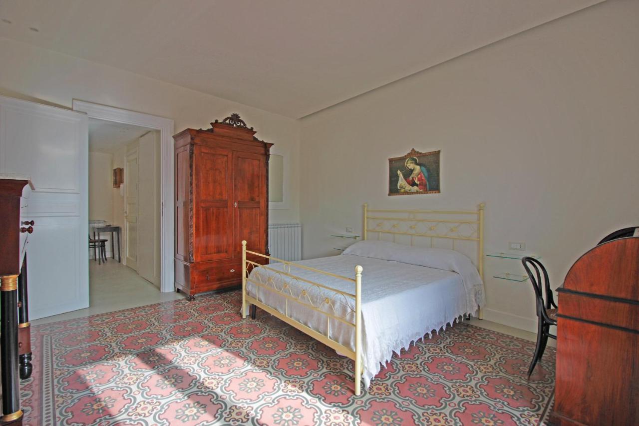 Casa Valerie Al Lavatoio Medievale By Wonderful Italy チェファル エクステリア 写真